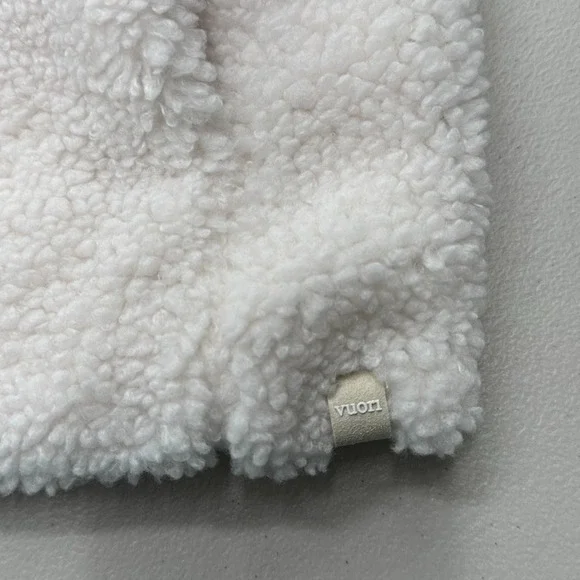 Vuori Lou Full Zip Jacket White Marshmallow Color Cozy Chic Fleece Sherpa M NEW - Picture 12 of 15